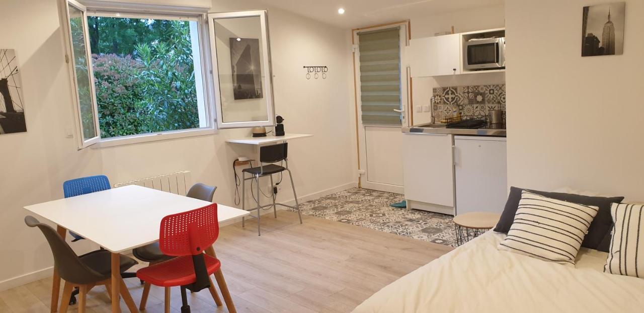 Adorable Studio 25M² Tres Calme Avec Parking Marseilles Buitenkant foto